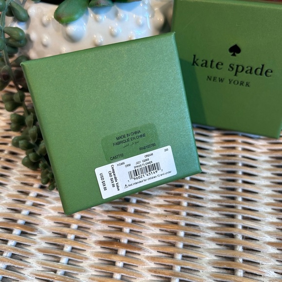 Kate Spade My Love Pavé Heart Pendant necklace in gold-plated mother-of-pearl - Picture 3 of 3